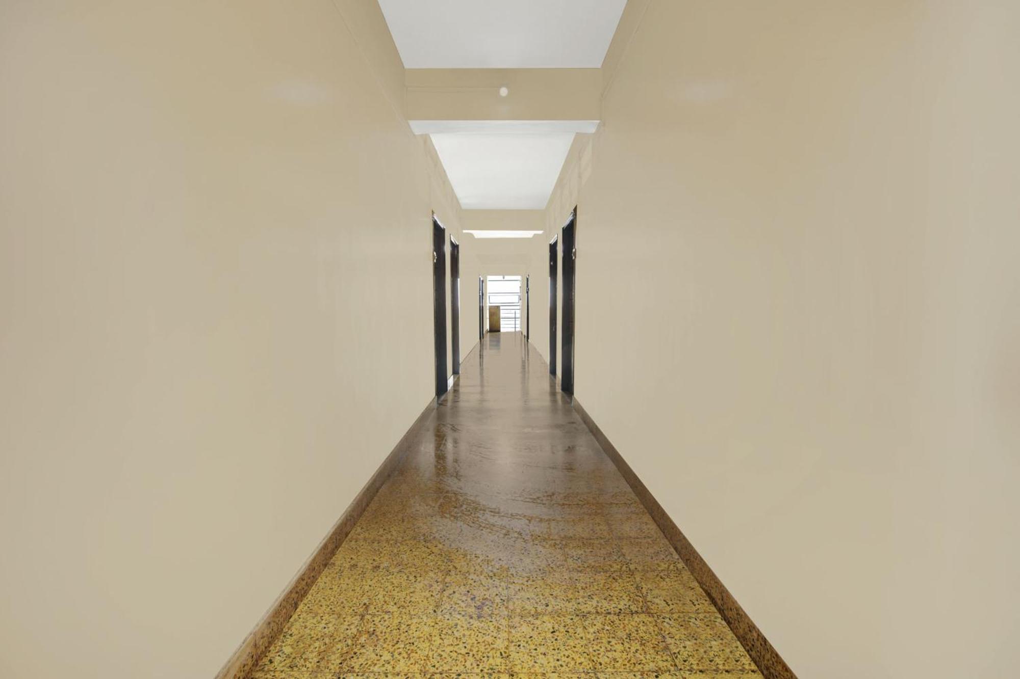 Spot On Shree Ram Residency Hotell Hubli Eksteriør bilde